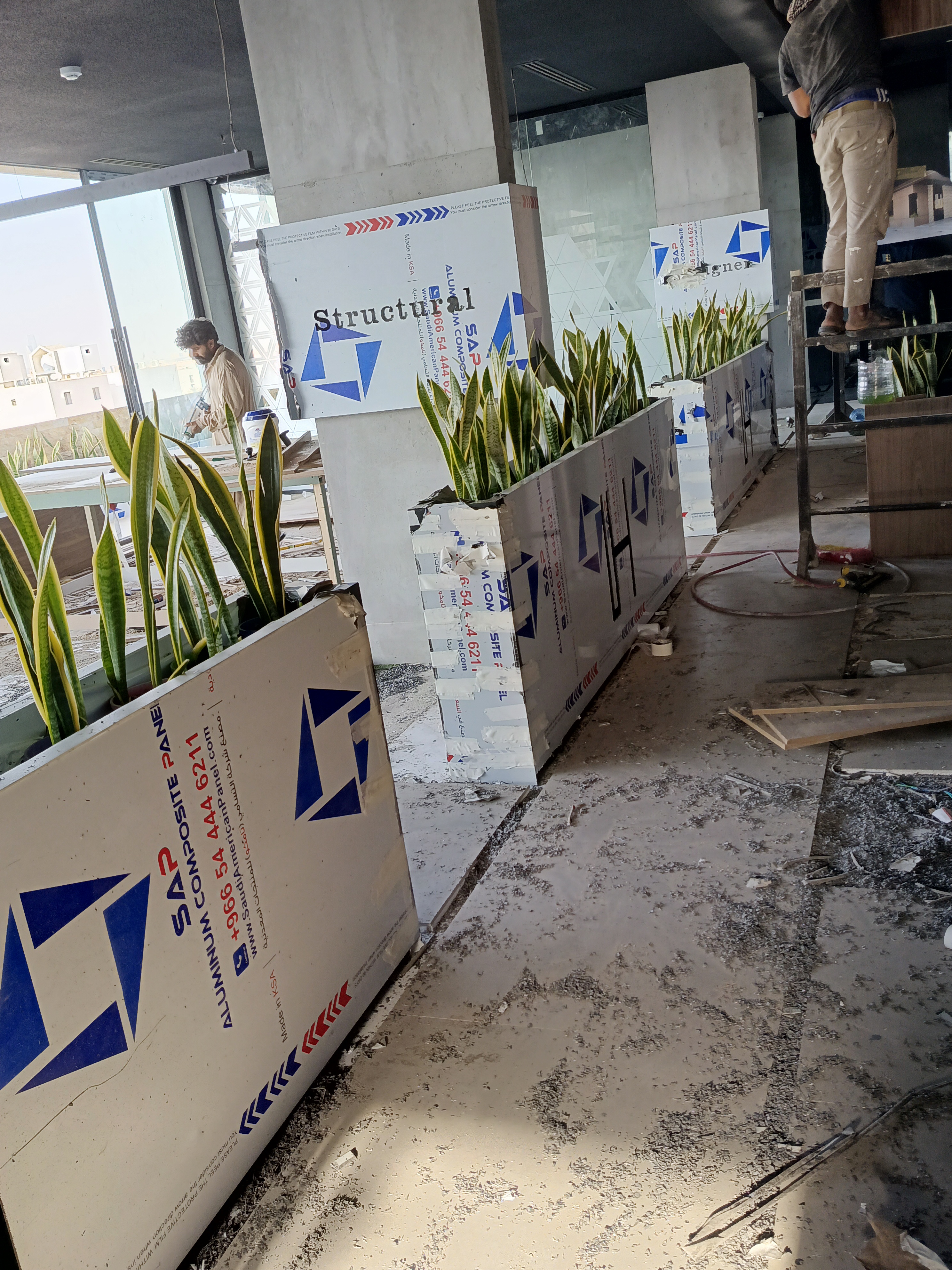 كلادينج ليزر داخلي